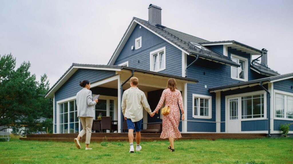 Mortgage Rates End the Week Slightly Lower: Today's Mortgage Rates, July 25, 2025