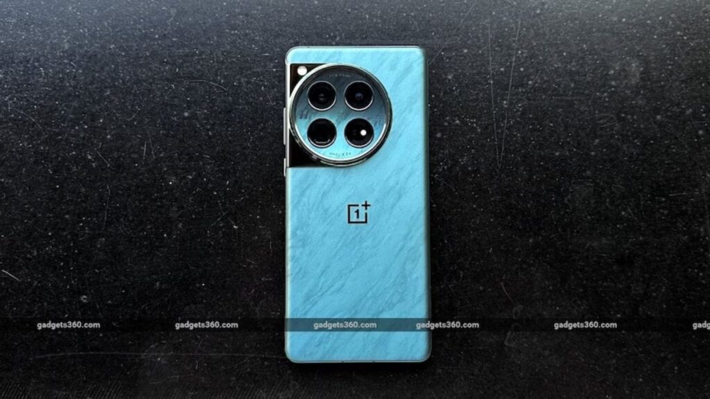 OnePlus 12 Receives OxygenOS 15.0.0.840 Update With Save to Mind Space Feature, New Camera Filter and More