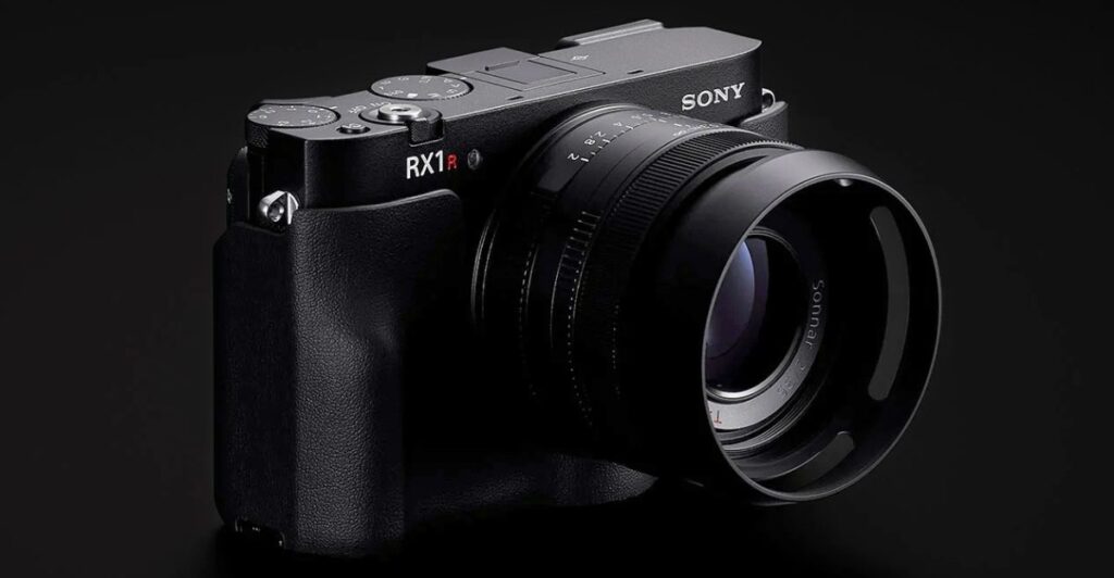 Sony’s pocket-sized RX1R camera returns with its first update in 10 years