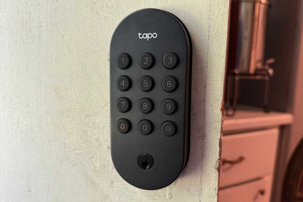 Tapo DL100 review: A Wi-Fi smart lock for a whole lot less Tapo DL100 exterior