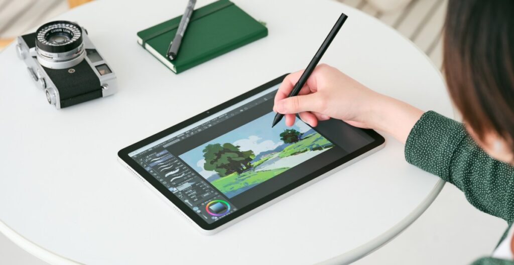 Wacom’s new MovinkPad drawing tablet doesn’t need a PC