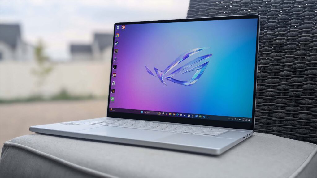 Picture of the ROG Zephyrus G16 taken with a thermal camera.