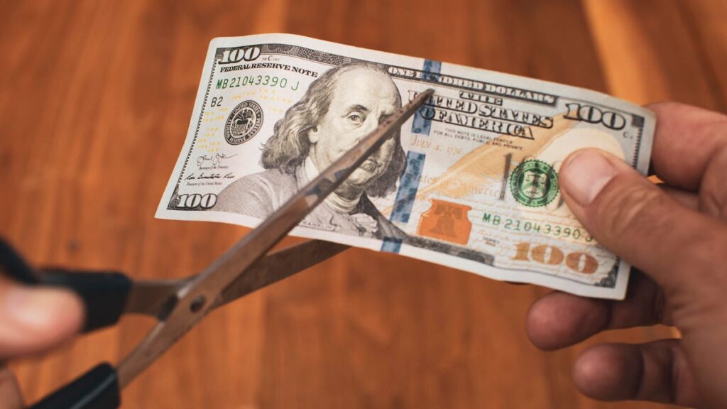 I Tried These 8 Expert Tips and Watched My Utility Bills Drop Like Magic