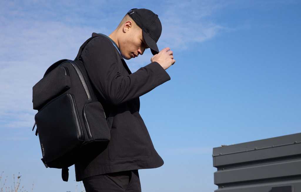 I won’t leave my house without these 6 useful gadgets under $50 Troubadour Matrix laptop backpack