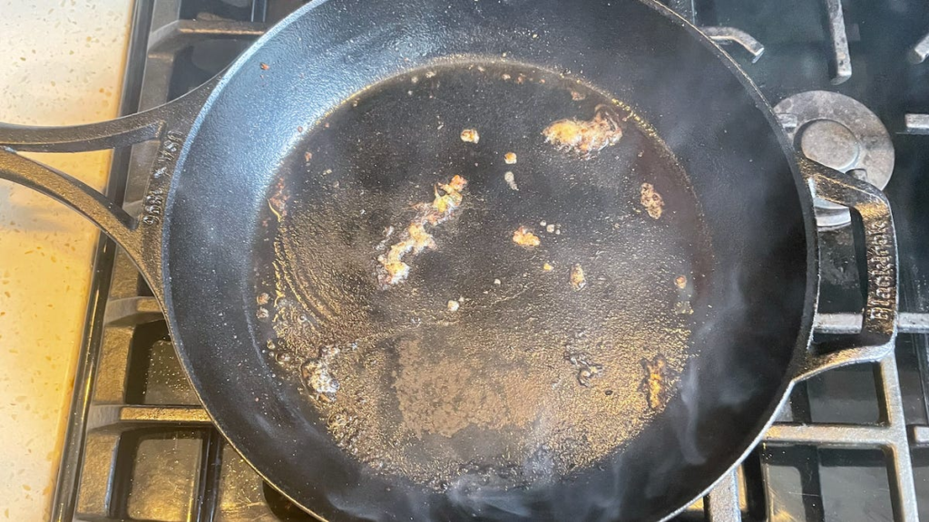 This Everyday Kitchen Staple Cleans Cast Iron Better Than Soap Ever Could