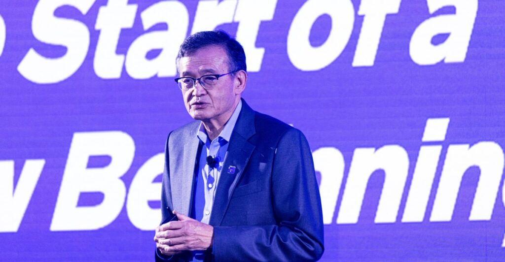 Trump demands CEO of Intel resign over ties to China