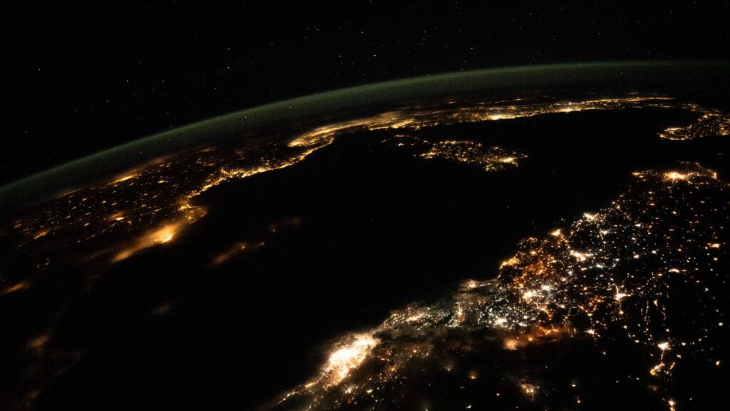 GSMA mobile industry leaders release new guidelines for satellite connectivity