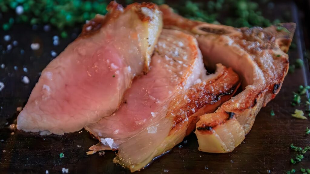 How to Avoid Food Poisoning at Home and in Restaurants, According to Experts