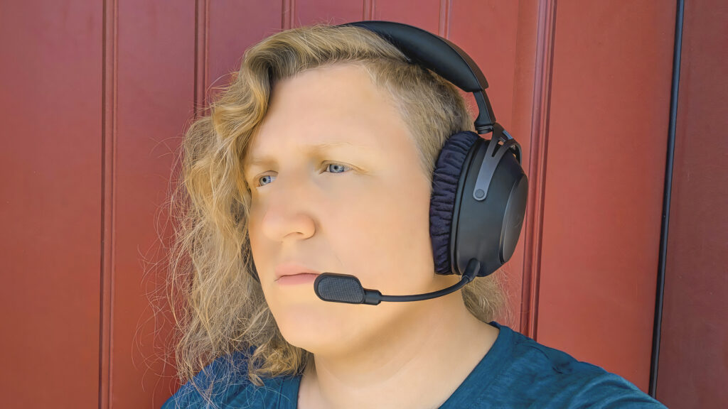 HyperX Cloud Alpha 2 Wireless review: My new favorite headset Closeup of the bottuns on the bottom of the HyperX Cloud Alpha 2 Wireless gaming headset.