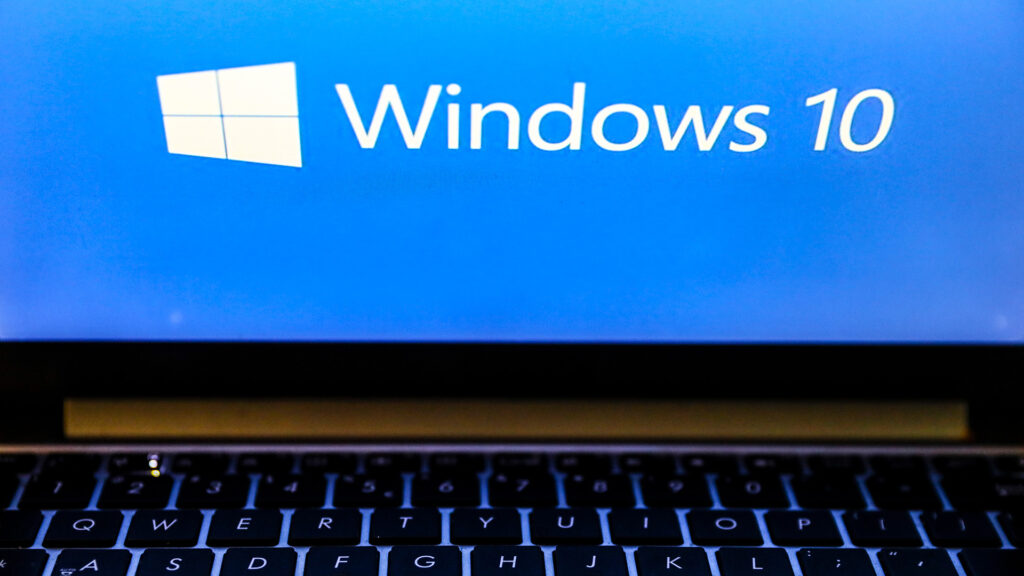 Microsoft profits from extension program for Windows 10