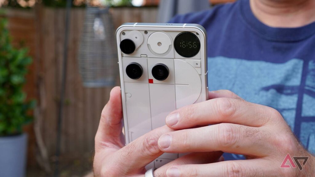 Nothing offers Phone 1 users a $300 discount on the Phone 3 for a limited time