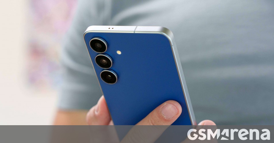 Samsung Galaxy S25 FE in for review Samsung Galaxy S25 FE in for review