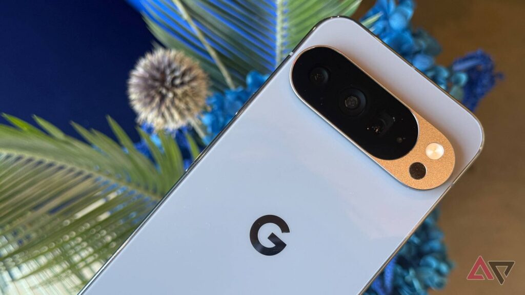 Some Pixel 10 users are plagued with screen issues