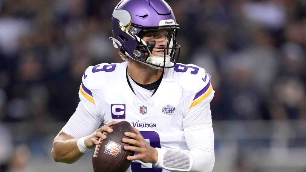 Sunday Night Football: How to Watch Falcons vs. Vikings Tonight