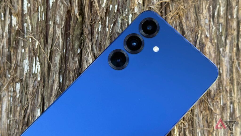 The Galaxy S26's camera specs are supposedly final, and it's not good news