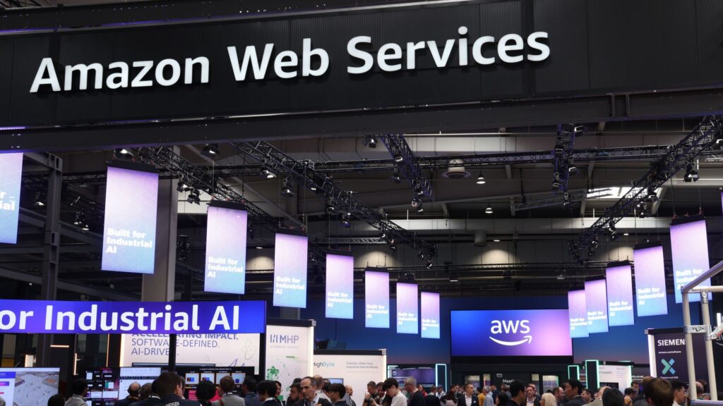 AWS outages cause downtime at Zoom, Slack, and even Fortnite