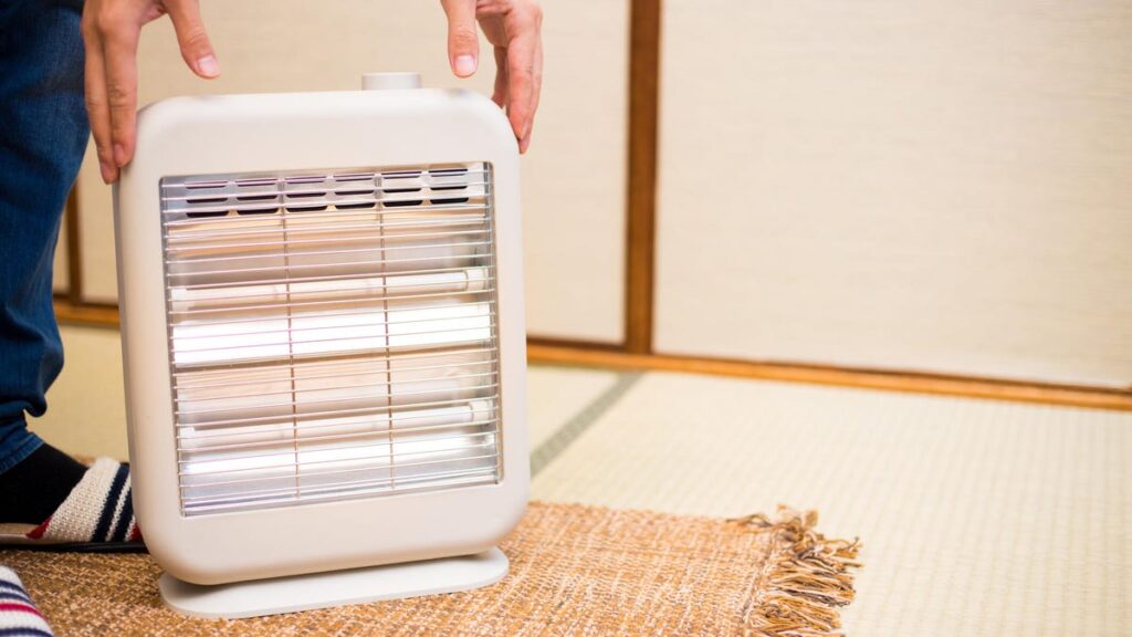 Can Using a Space Heater Slash Your Heating Bill This Fall? I Did Some Math to Find Out