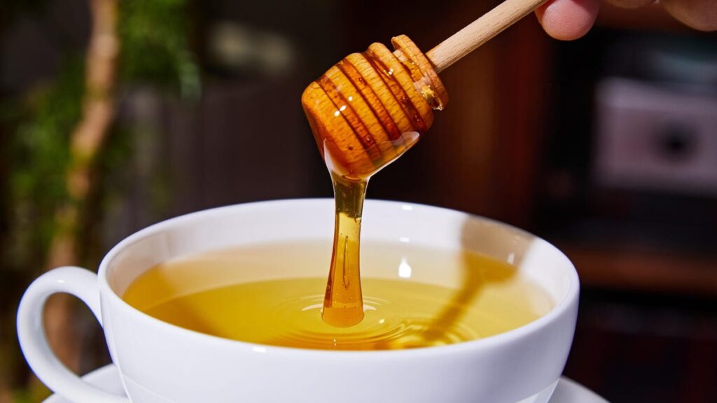 Let’s Be Honest, You Have No Idea How to Properly Steep Tea Fresh honey being poured into tea