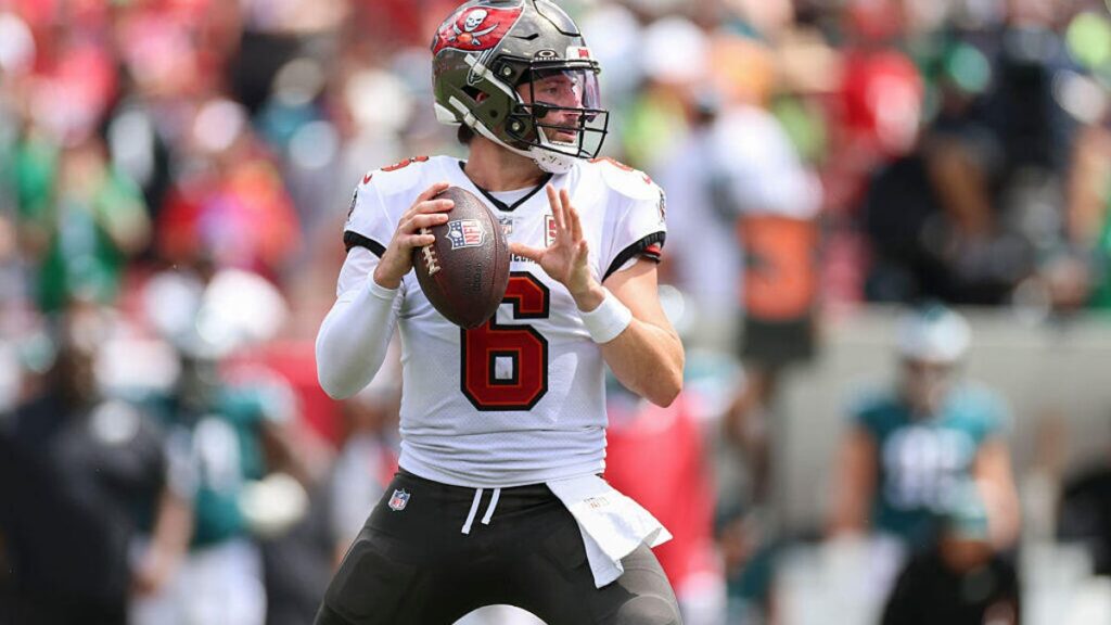 Monday Night Football: How to Watch Buccaneers vs. Lions, Texans vs. Seahawks Tonight