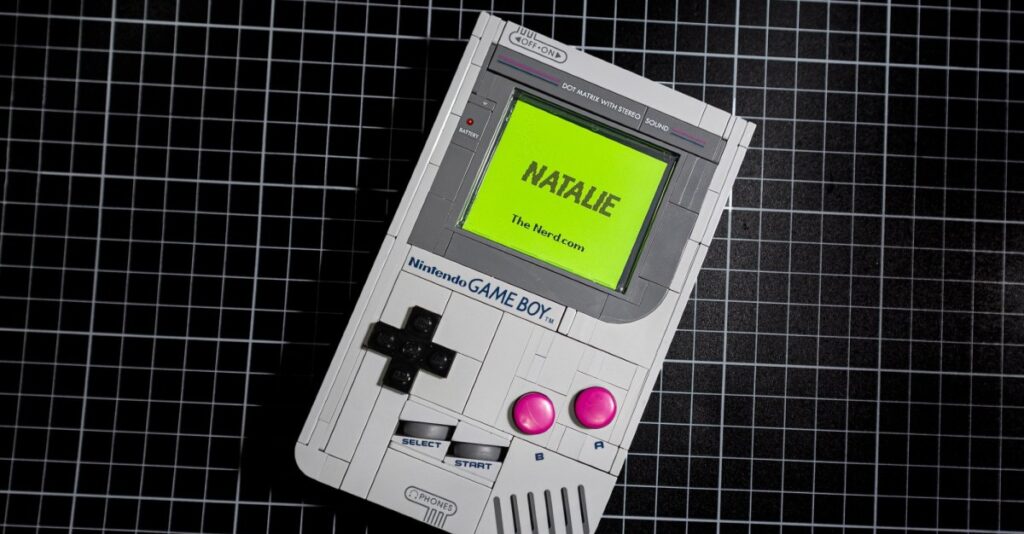 Nintendo’s chips let this Lego Game Boy upgrade kit play real cartridges