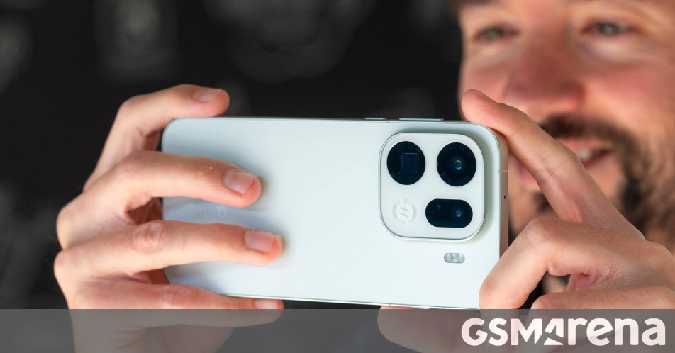 Oppo Find X9 Pro in for review: unboxing and camera samples Oppo Find X9 Pro in for review: unboxing and camera samples