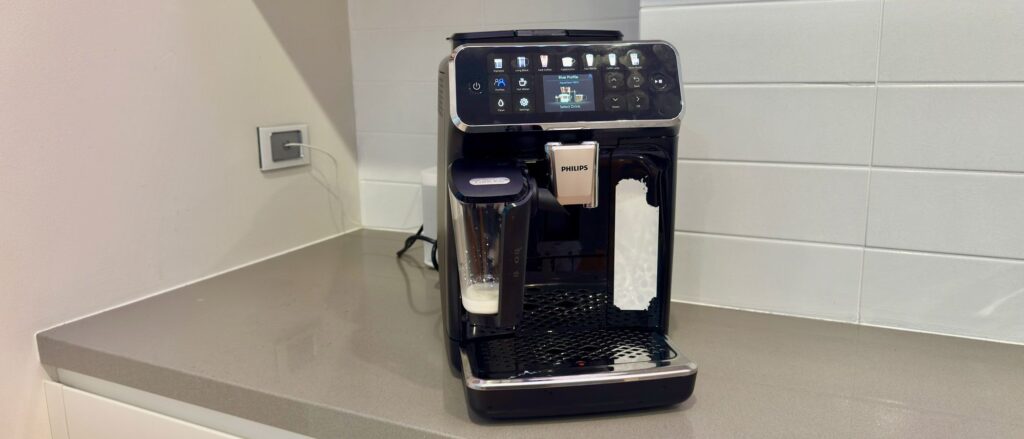 Philips LatteGo 4400 Series review: a near-perfect coffee machine option for newbies and smaller households