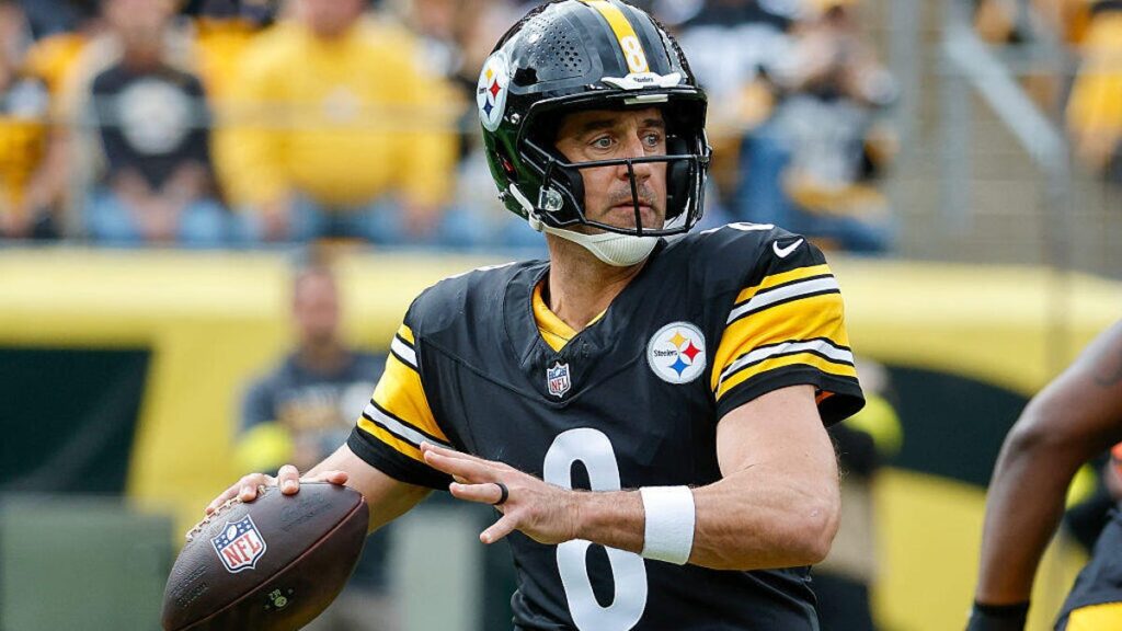 Sunday Night Football: How to Watch Packers vs. Steelers Tonight