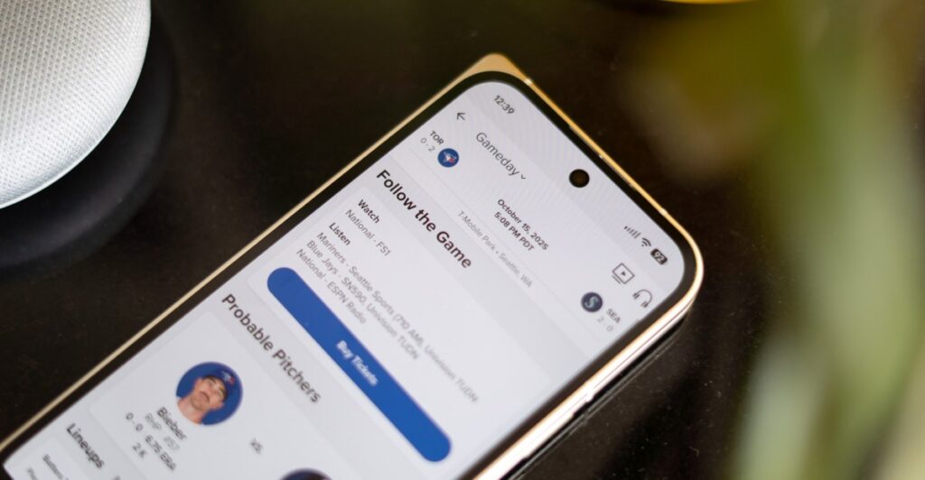The MLB app’s best feature is a 30-second delay The MLB app’s best feature is a 30-second delay