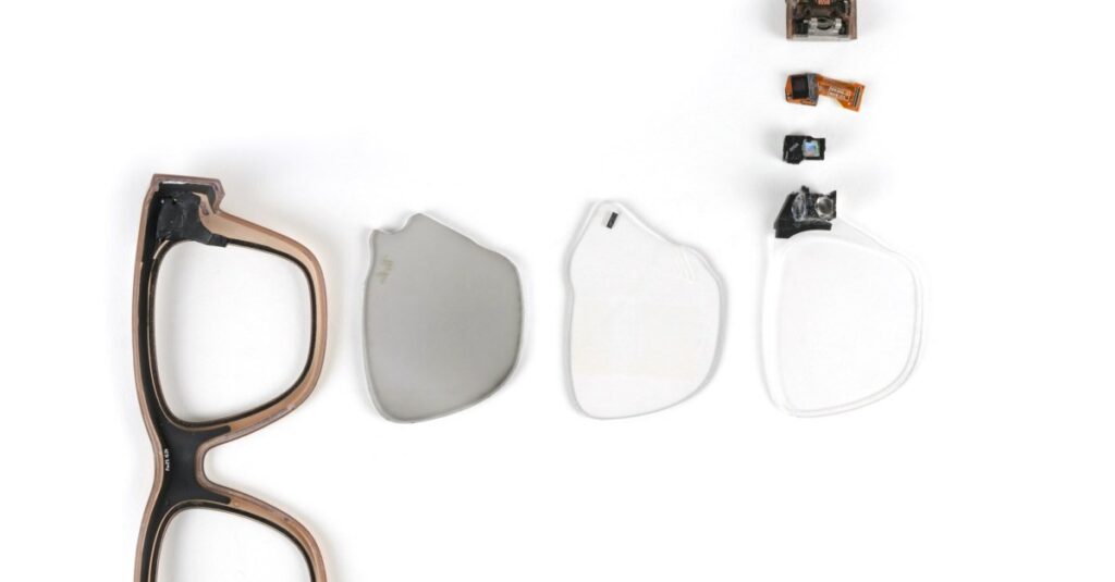 The Meta Ray-Ban Display’s most interesting tech might be the glass