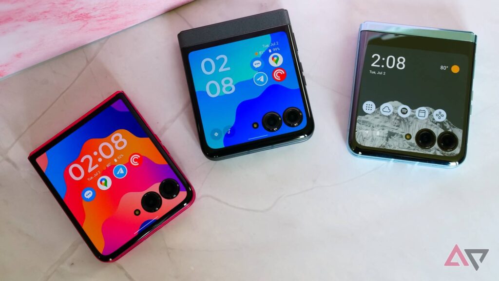 The Motorola Razr is now free and that’s pretty ridiculous The Motorola Razr is now free and that's pretty ridiculous