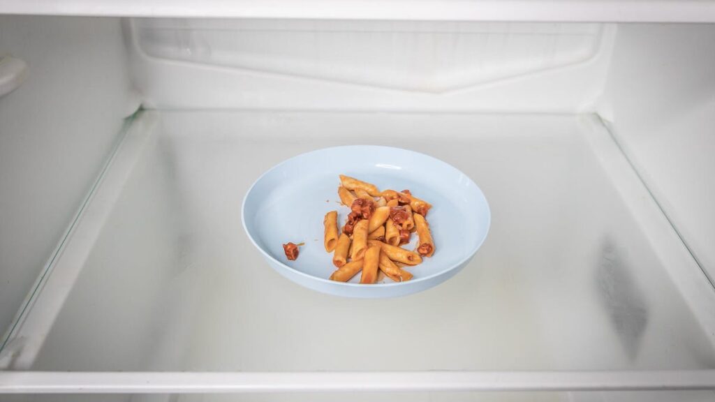 There's a Better Way to Reheat Leftovers Than the Microwave