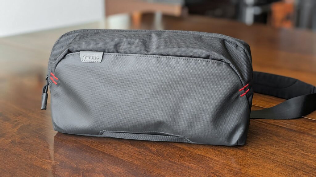Tomtoc Arccos G-47 review: The ideal handheld carry case